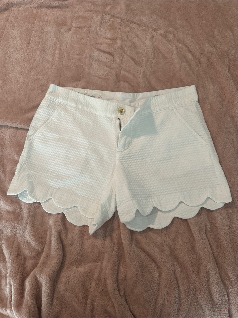 Lilly Pulitzer White Scallop-Hem High-Rise Shorts